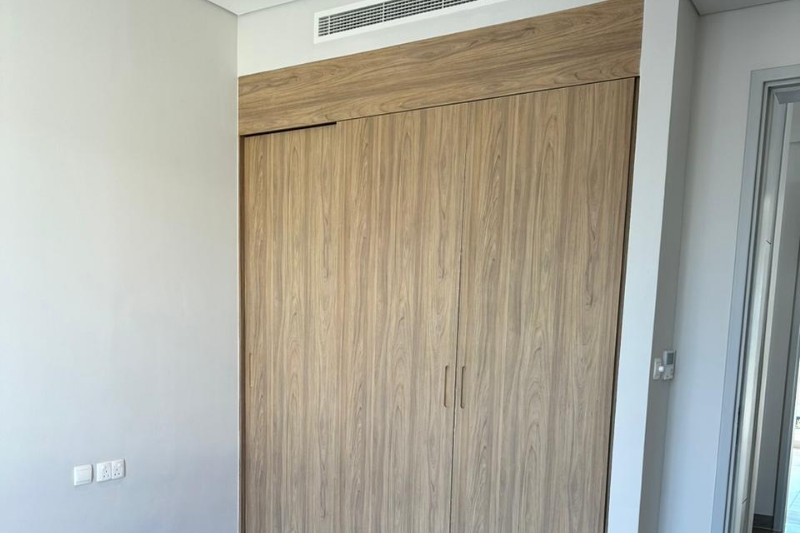 Modern 4-Bedroom Villa in Ghadeer with Access to Parks and Community Hub Image 5